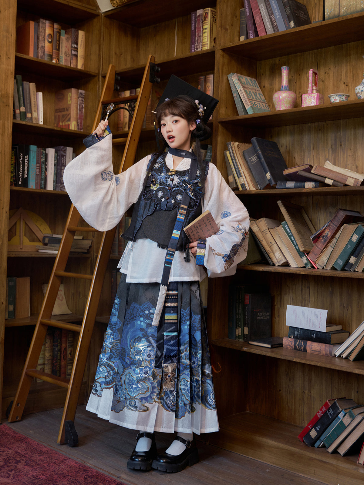 "文星长明" CELESTIAL MOTIF LAYERED MING DYNASTY HANFU SET