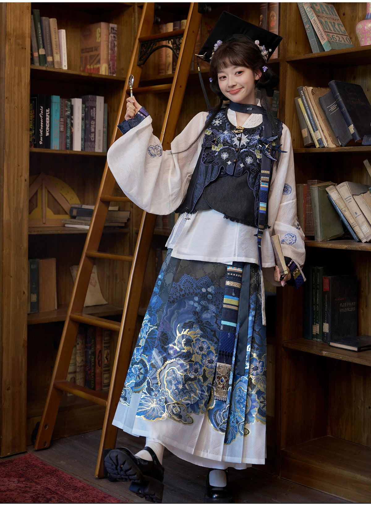 "文星长明" CELESTIAL MOTIF LAYERED MING DYNASTY HANFU SET