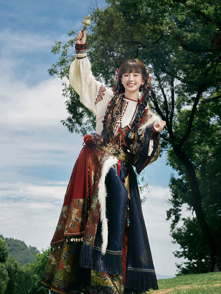 "雪原花" Modern-style Front Opening Ao Hanfu