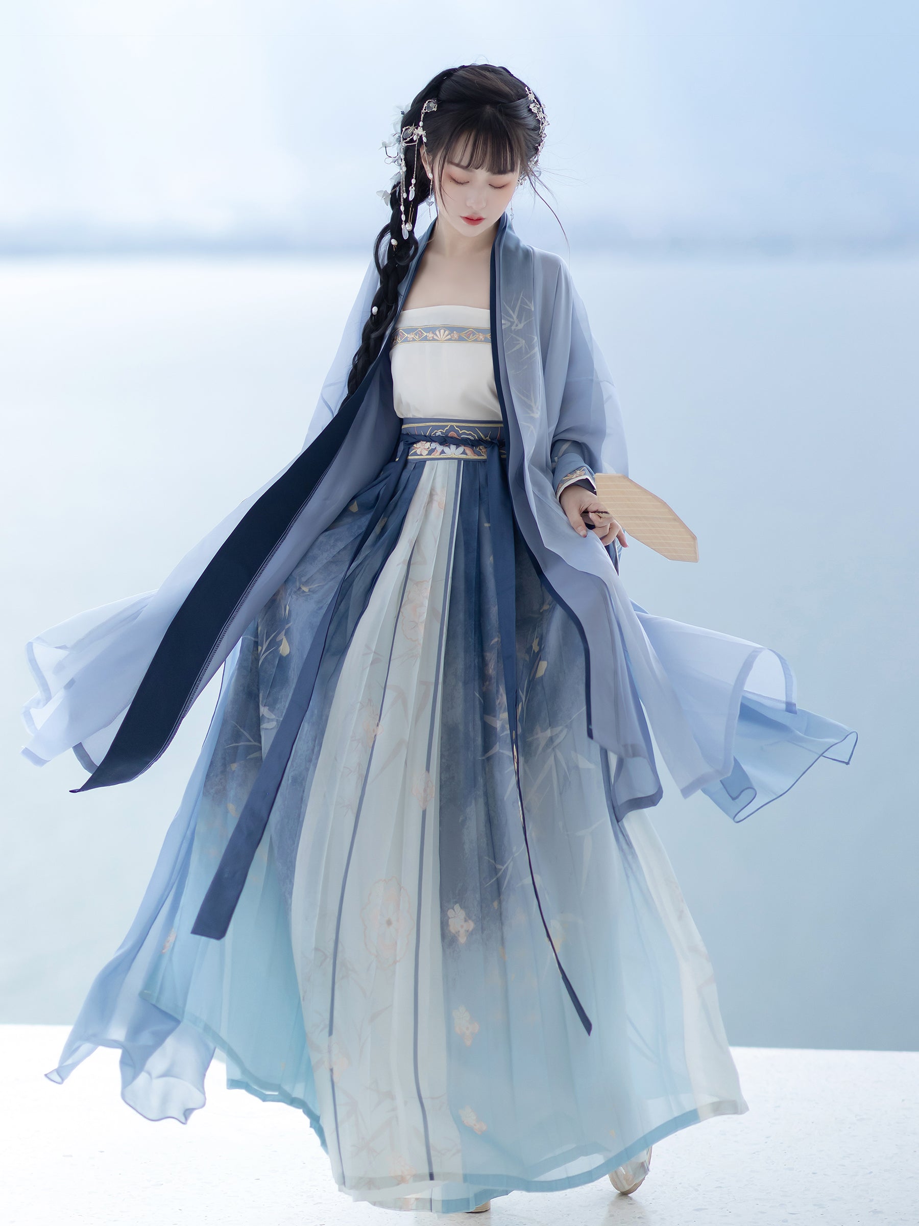 (Final Sale) "竹影“ ”Song Dynasty-style Hanfu Set