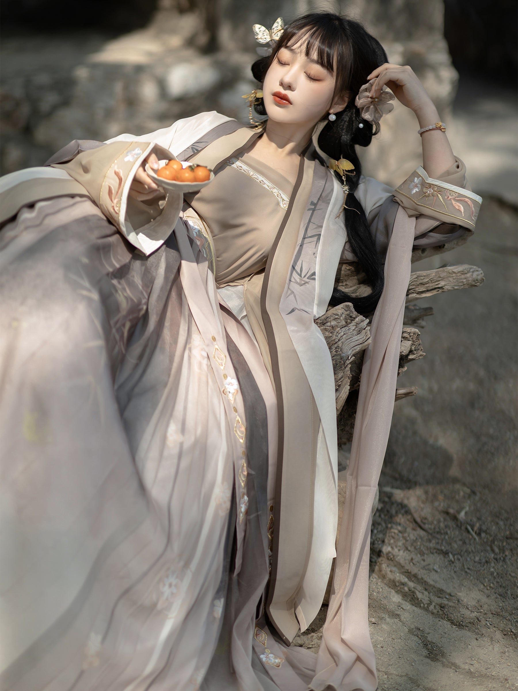 (Final Sale) "竹影“ ”Song Dynasty-style Hanfu Set