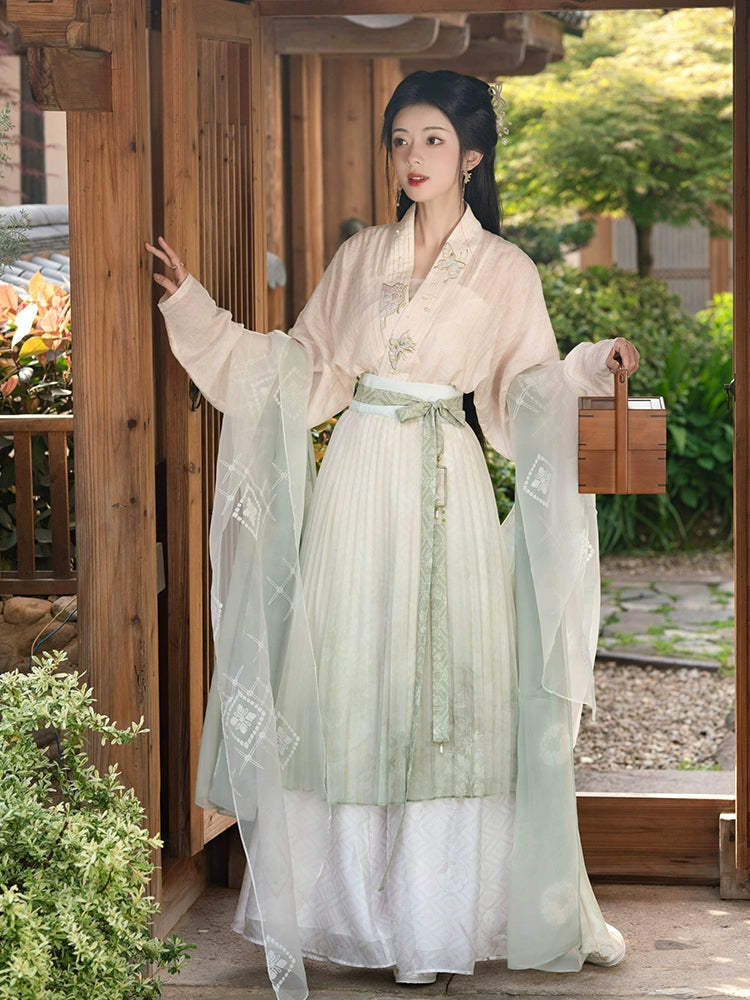 "松风眠" Silk Double-Lapel Song-dynasty Hanfu Set