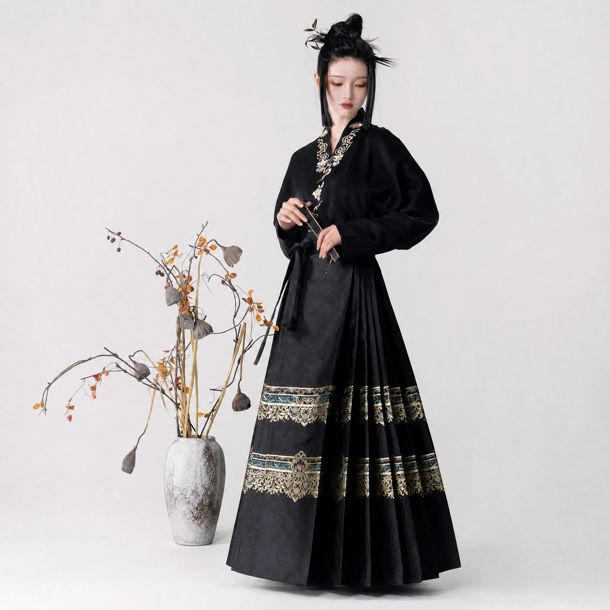 游龙踏雪 Brocade Mamian Skirt Set