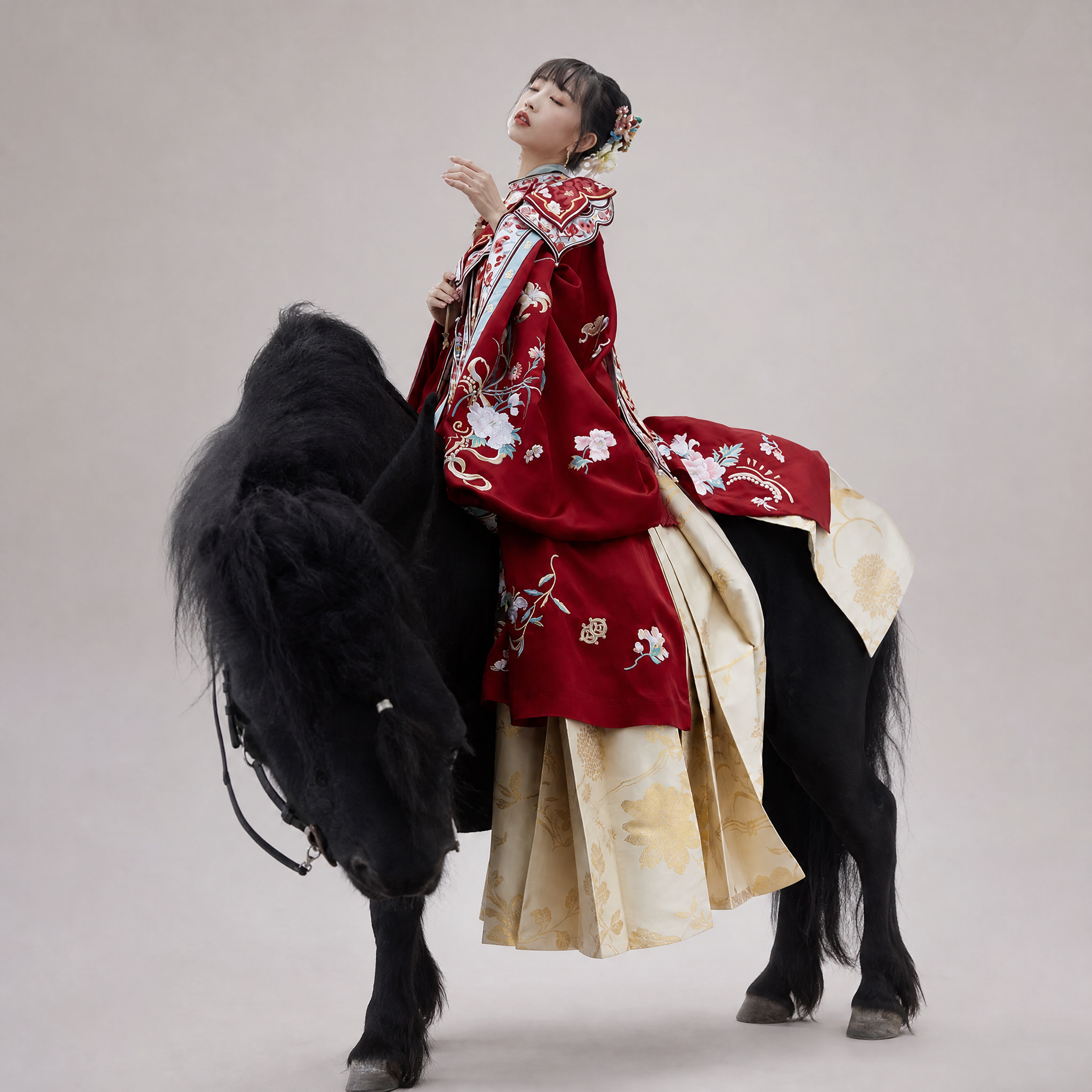 繁花有期 Thirteen YU Blossom Season Ming-Style