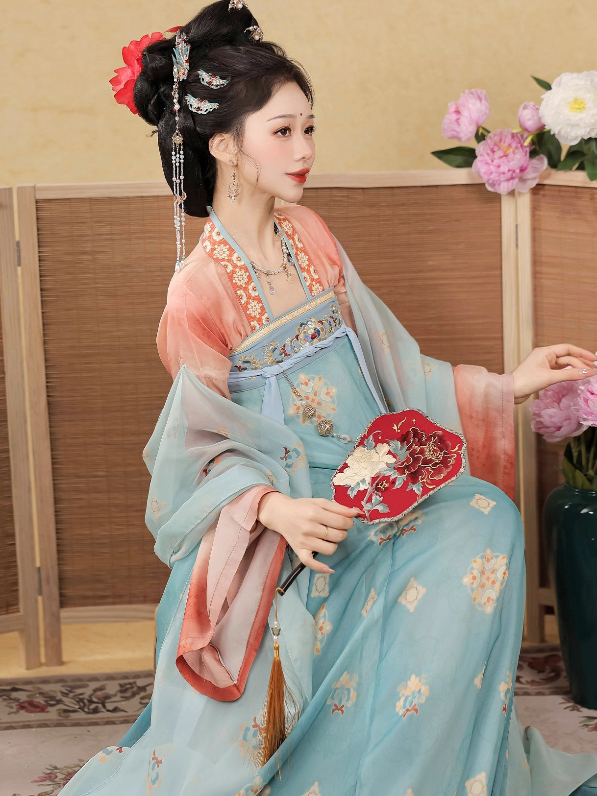 KINGDOM'S FINEST BLOOM TANG DYNASTY HANFU