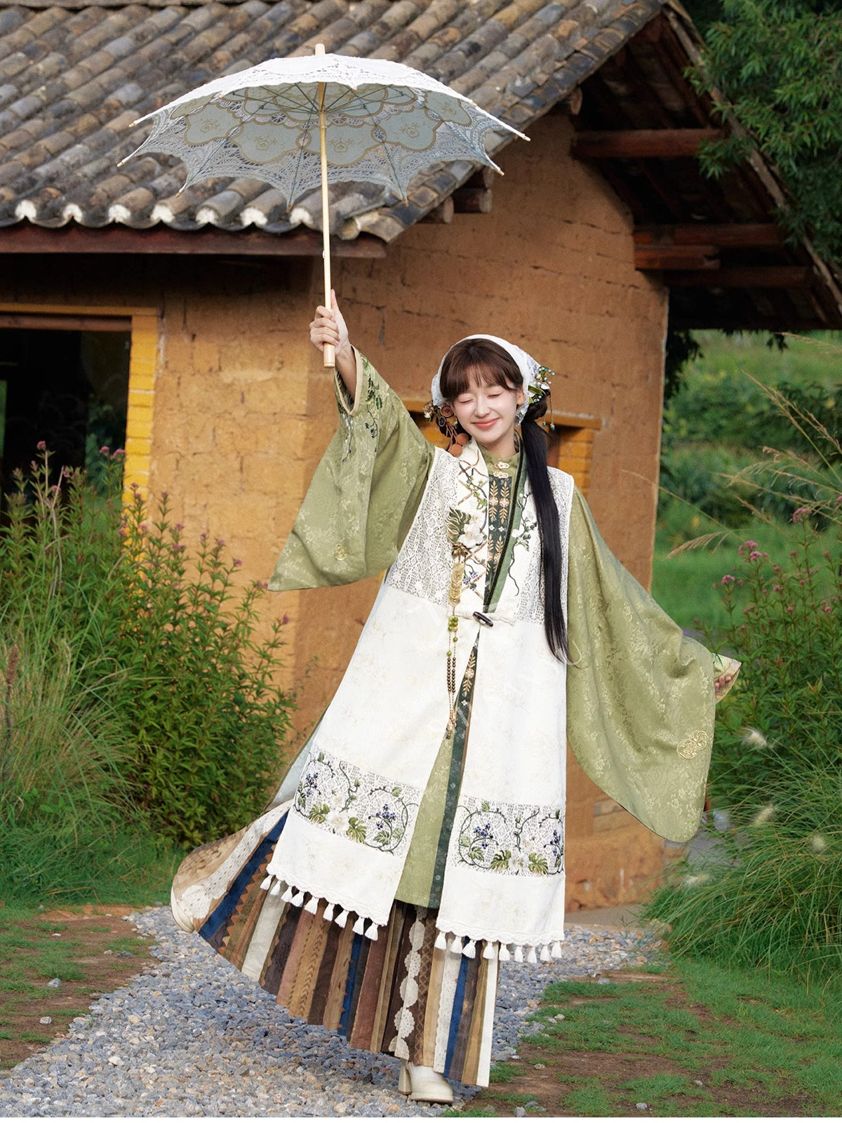 HEDGEROW IN THE FIELD SONG DYNASTY HANFU