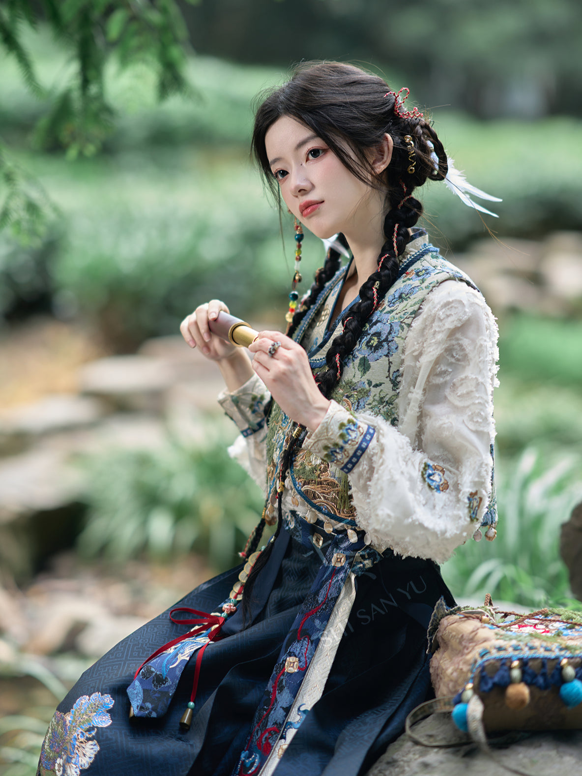 "蛇沼鬼城-盗墓笔记联名" Modern Hanfu Set