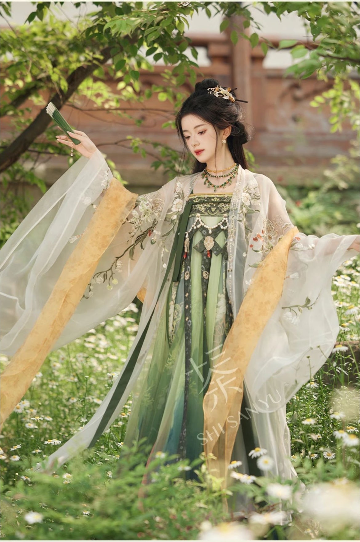 “飞天莲华”Modern-style Hanfu Set