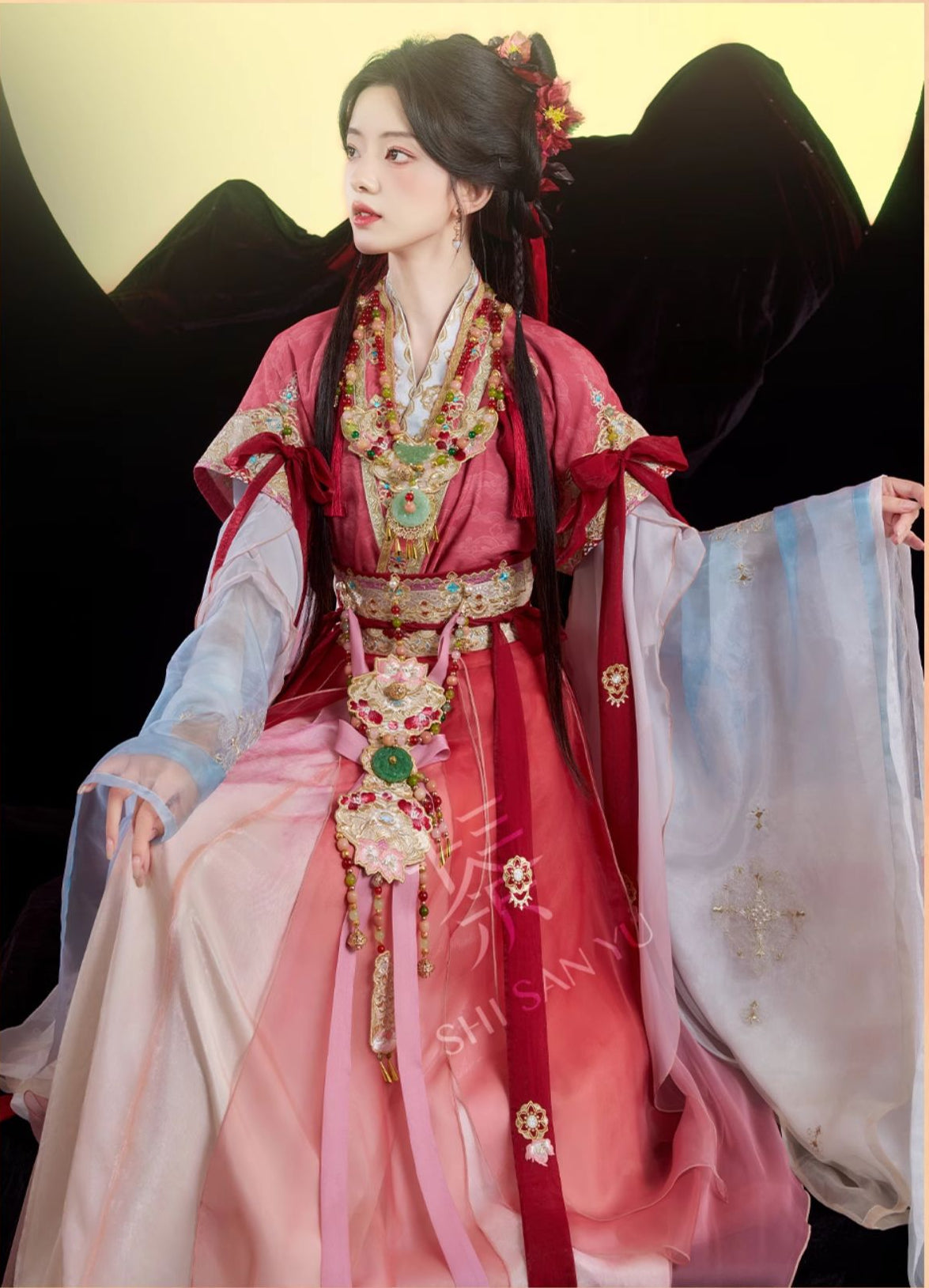 "盛乐之宴" Modern-style Hanfu Set