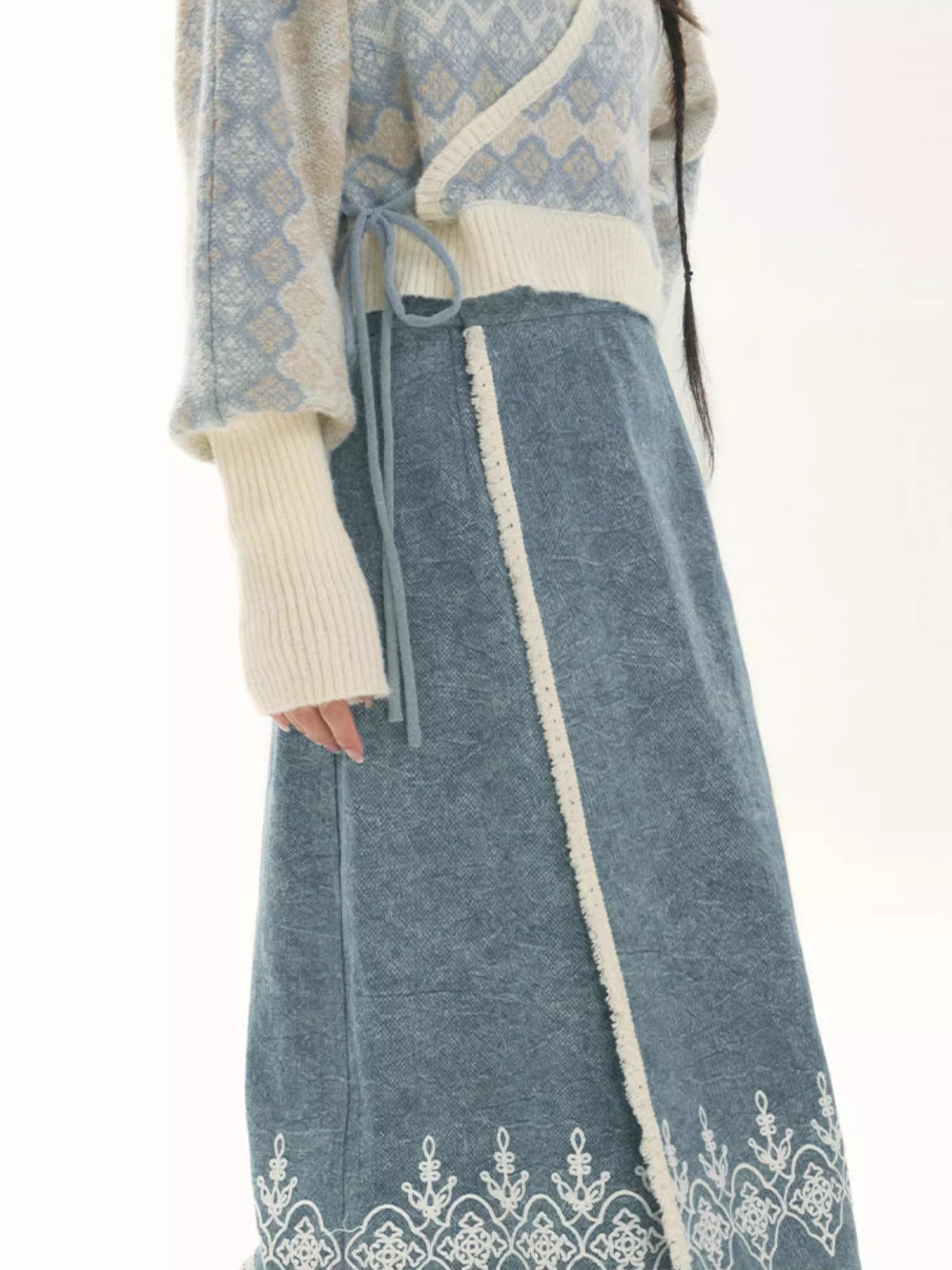 AUTUMN RIVER JACQUARD MODERN HANFU