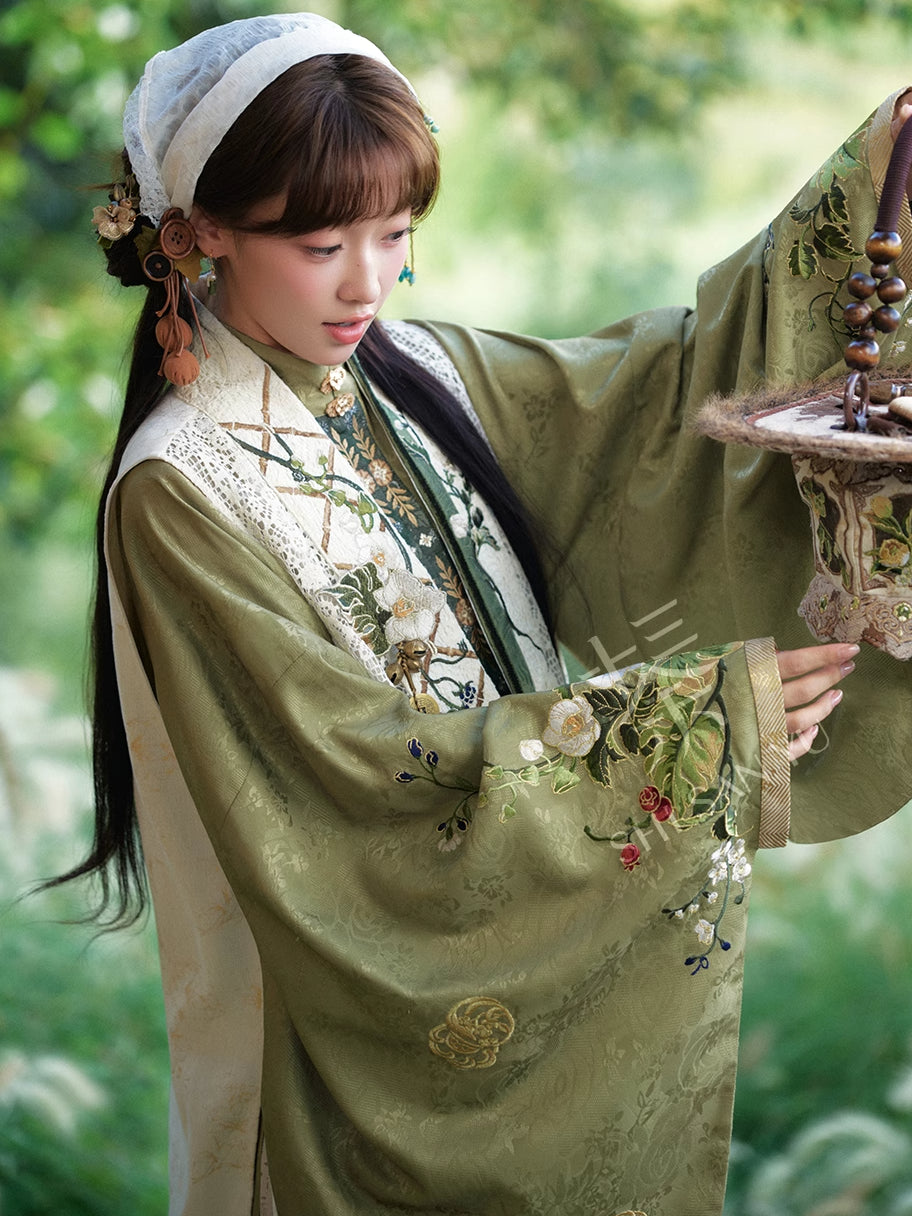 HEDGEROW IN THE FIELD SONG DYNASTY HANFU