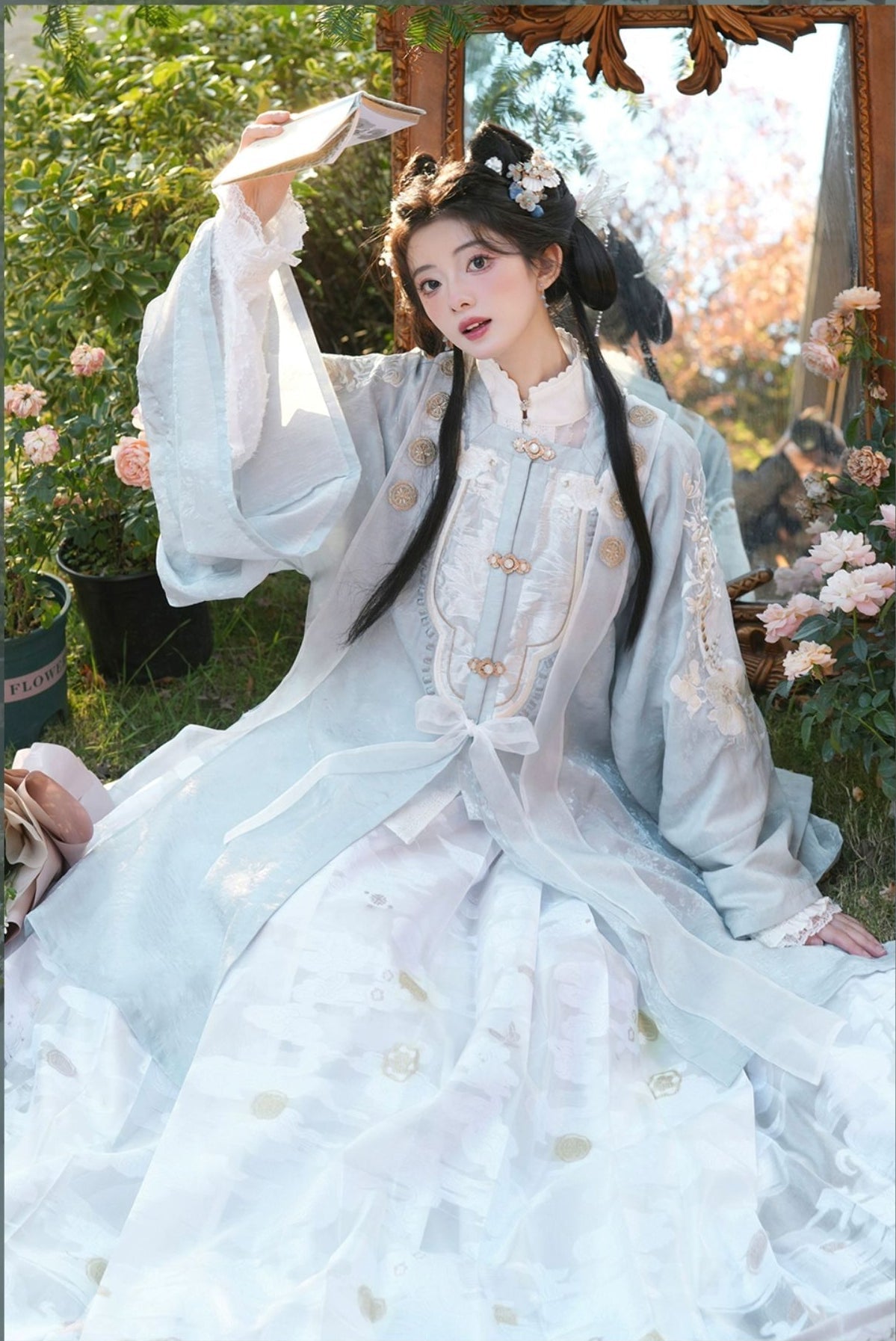 "薄玉裁霜" Modern Hanfu Set