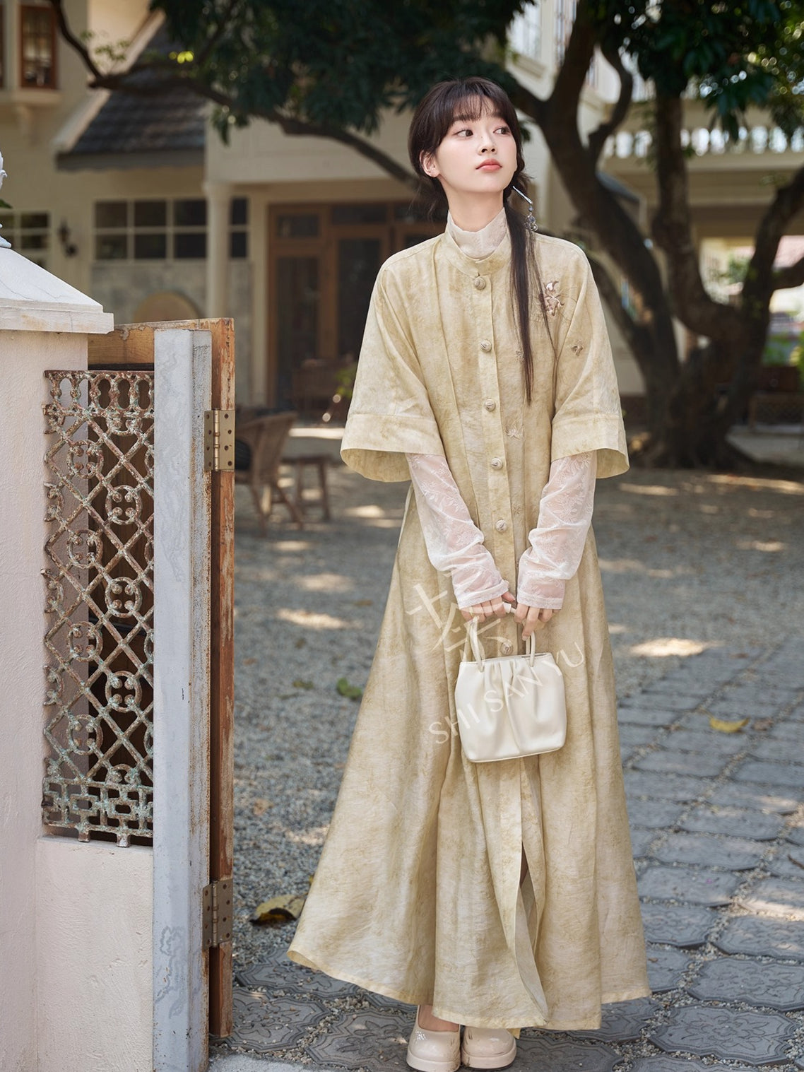LOTUS BELL ENSEMBLE MODERN HANFU