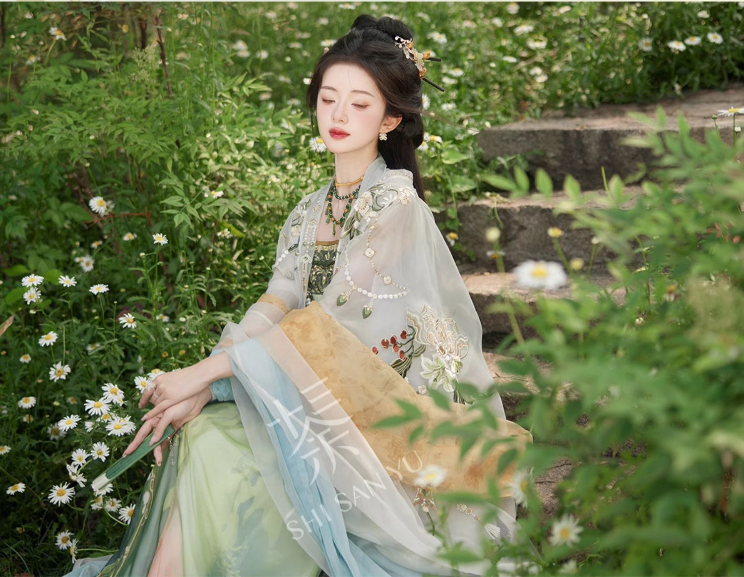 “飞天莲华”Modern-style Hanfu Set