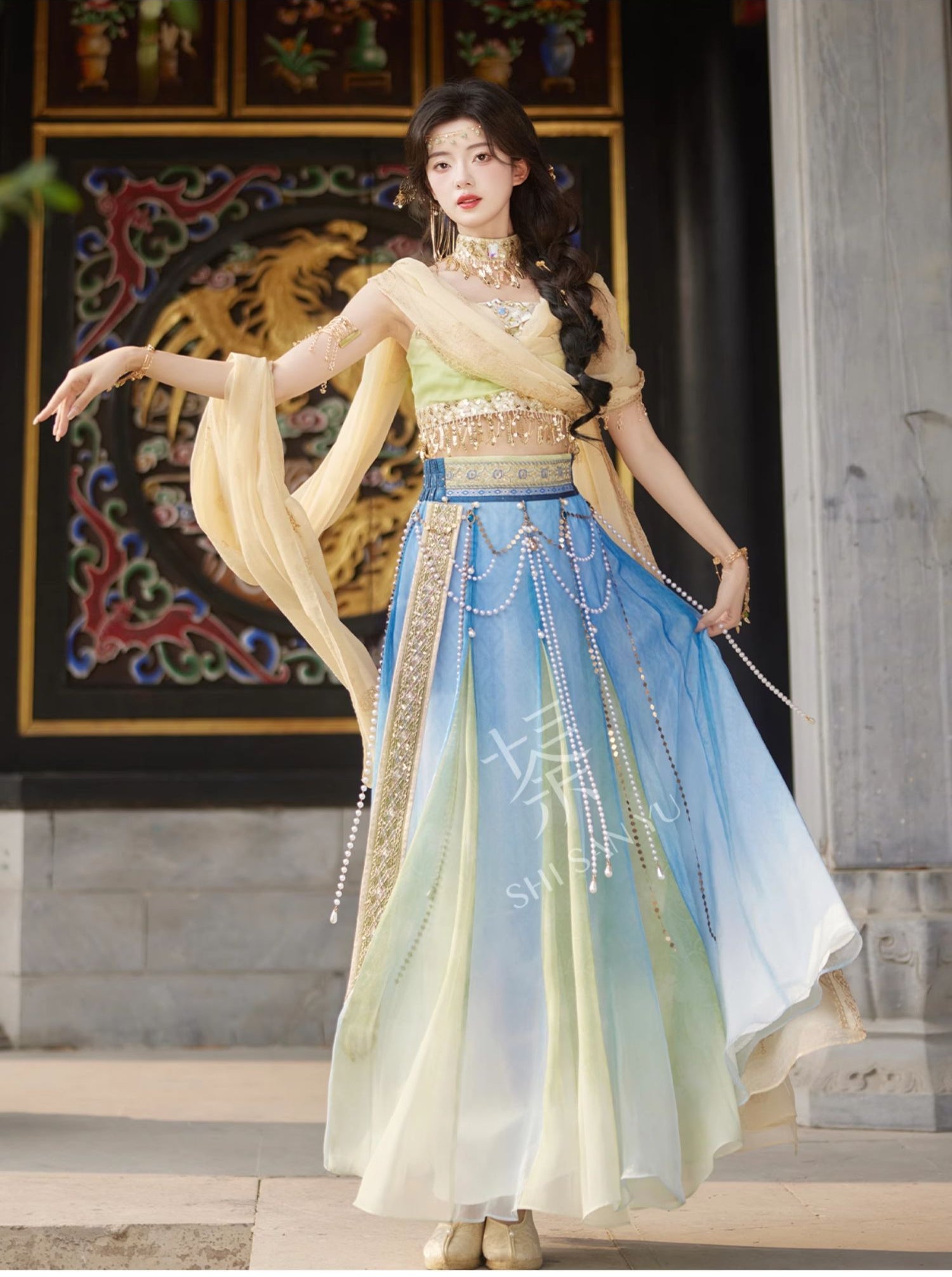 "碧落沙洲" Modern-style Hanfu Set