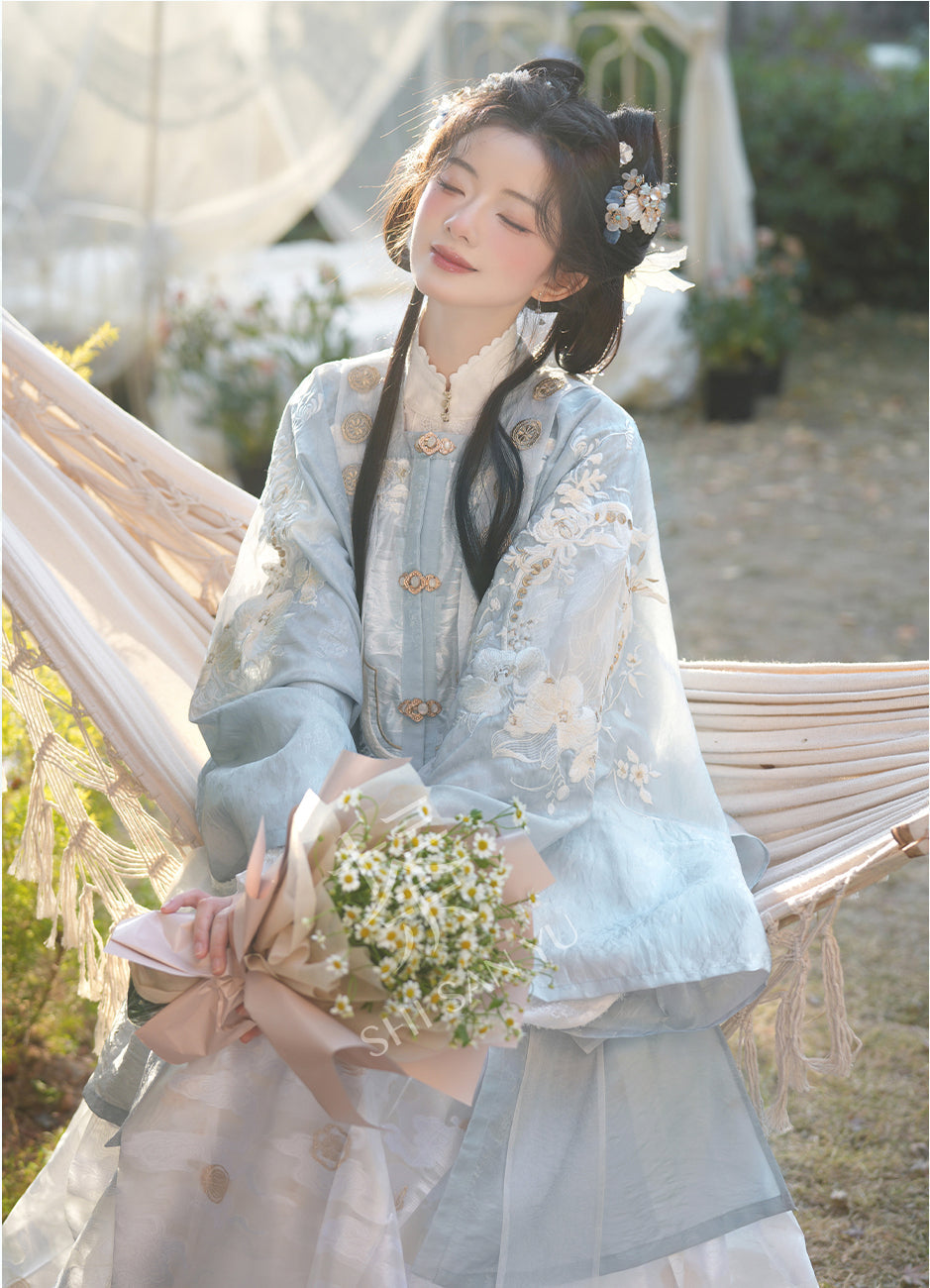 "薄玉裁霜" Modern Hanfu Set