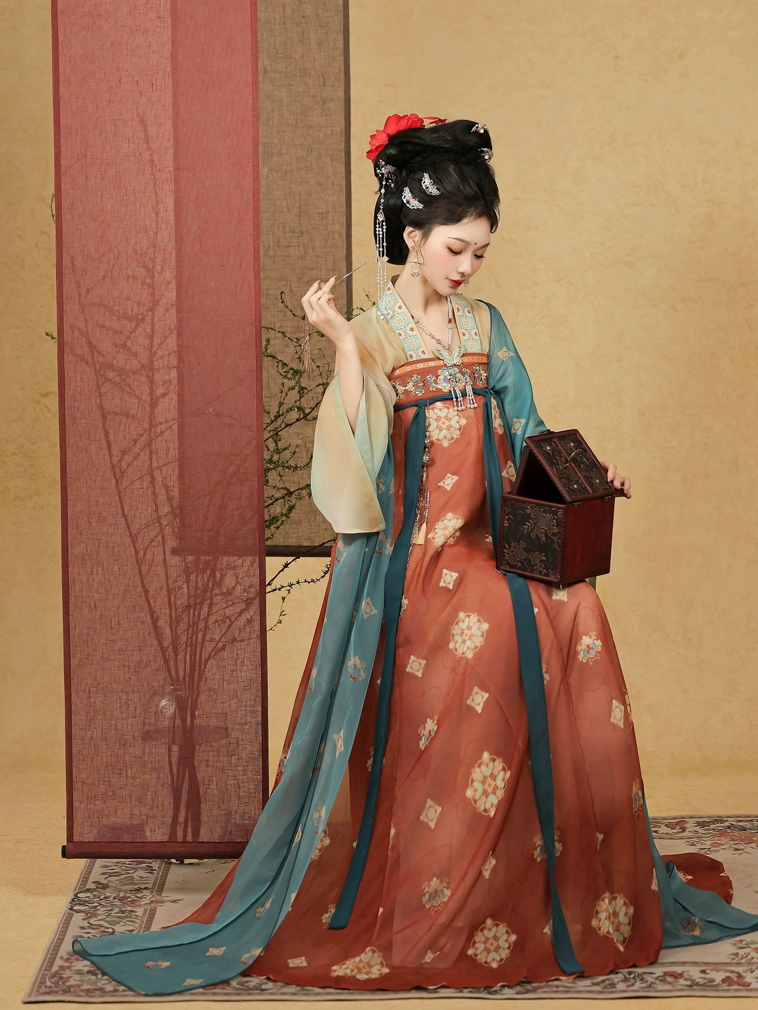 KINGDOM'S FINEST BLOOM TANG DYNASTY HANFU