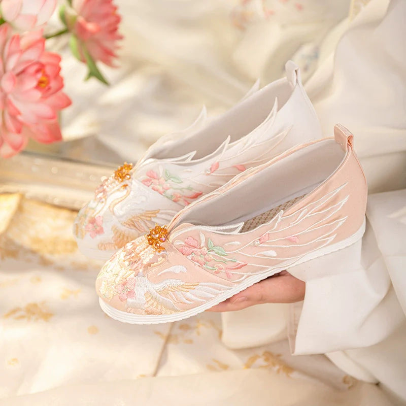 Embroidered Pearl Tassels Flat Shoes