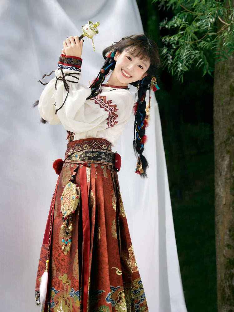 "雪原花-盗墓笔记联名" Modern-Style Hanfu Set