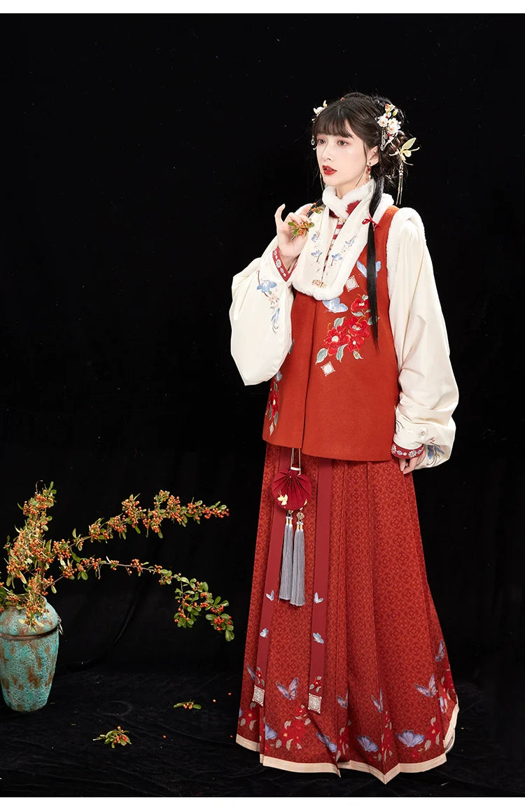 "轻花蝶影"Ming-Dynasty Hanfu Set