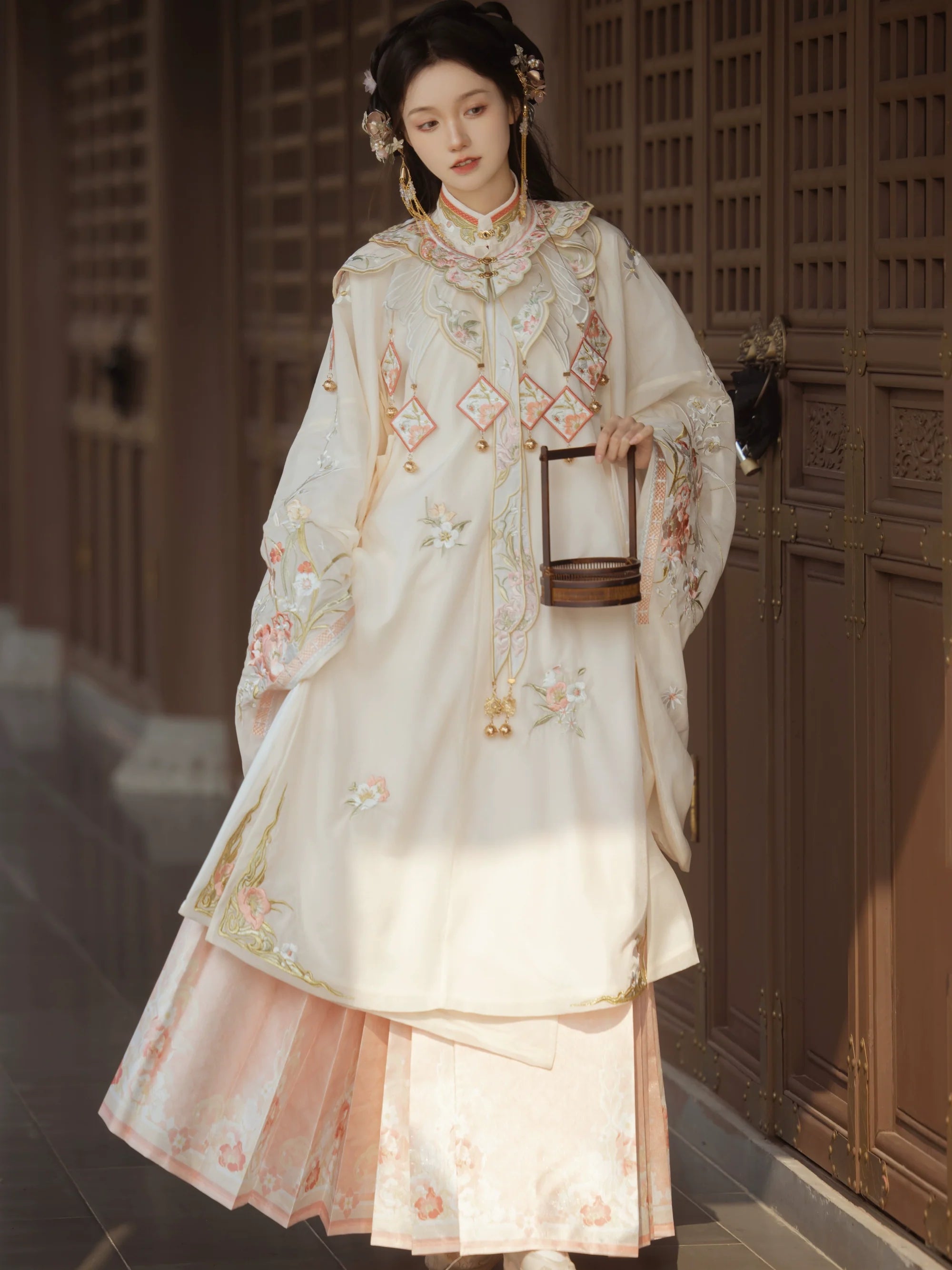 “花团酥” Ming Dynasty Hanfu Set