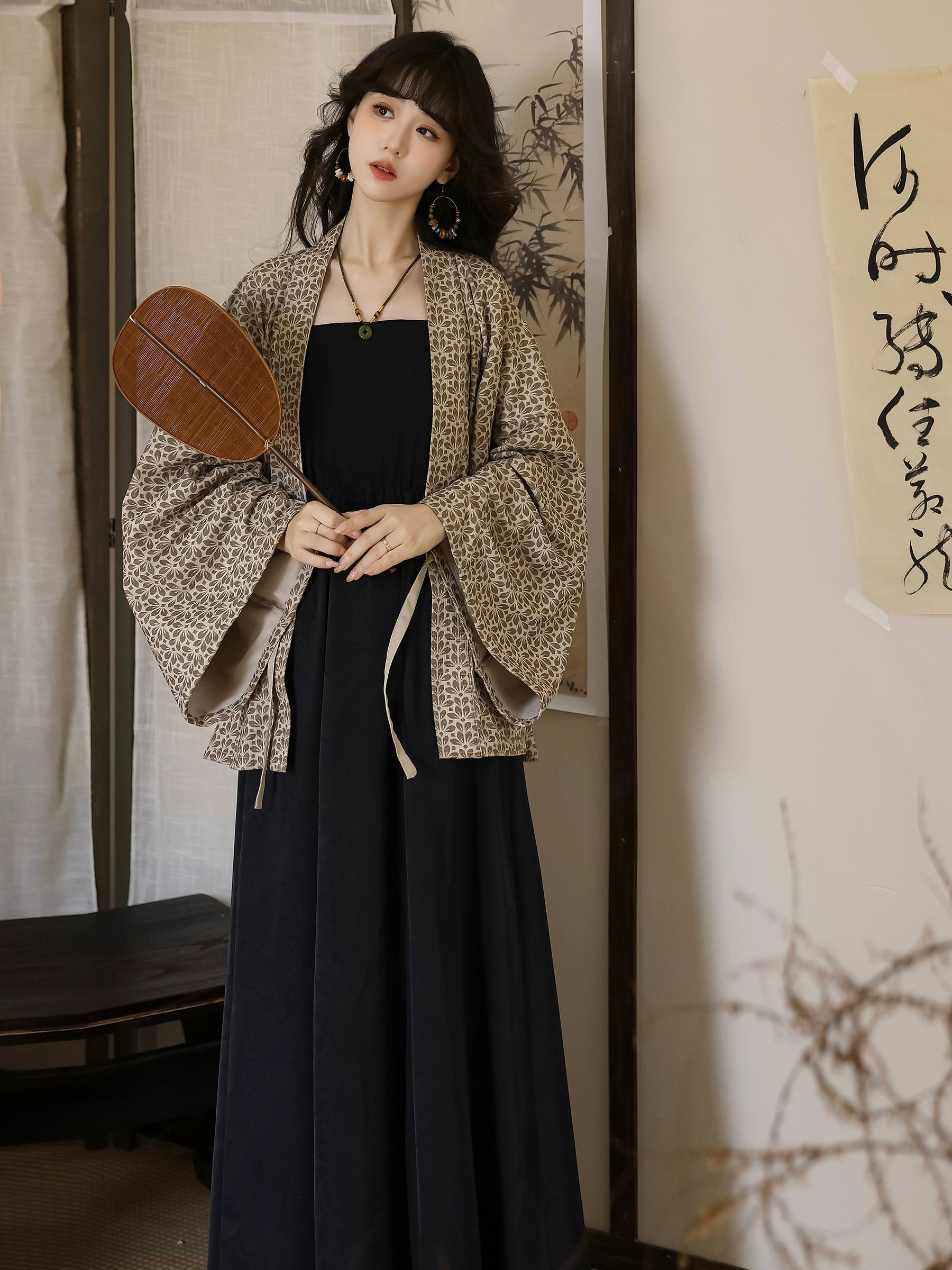 ORIENTAL RADIANCE JIN DYNASTY HANFU