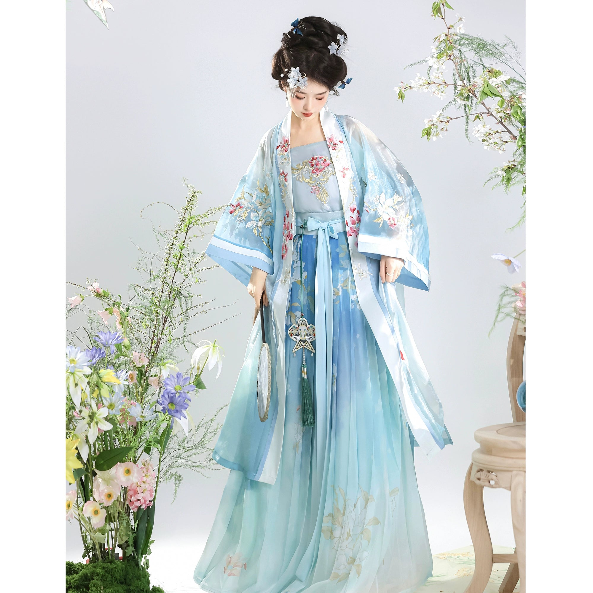 VERNAL SPRIGS SONG DYNASTY HANFU