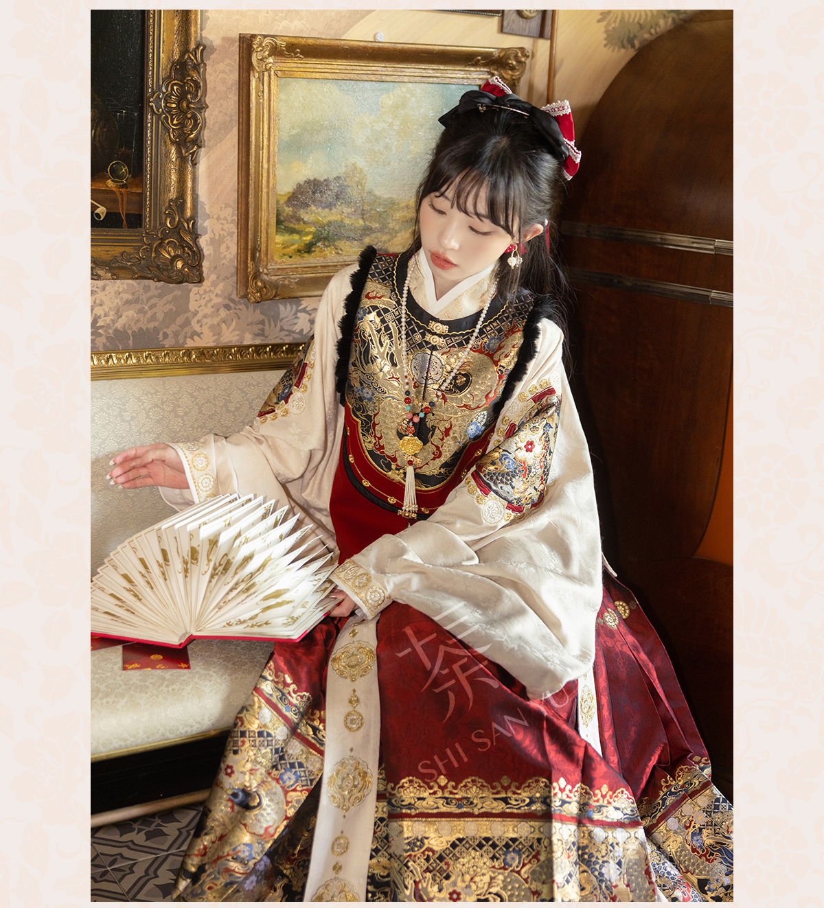 "瑞龙启岁" Modern Hanfu Set