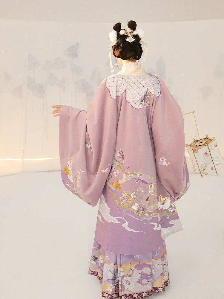 "玉兔少女" Modern-style Hanfu Pifeng