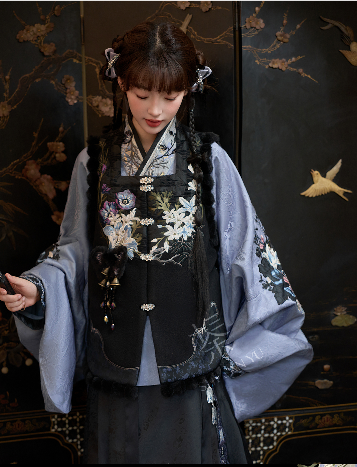 [护花铃-幻夜黑] Embroidered Vest And Skirt Set - Ming Dynasty Hanfu