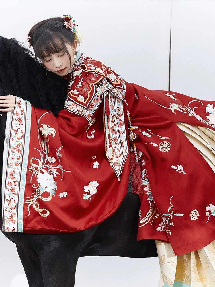 "繁花有期" Embroidered Ming-Style Hanfu Wedding Set