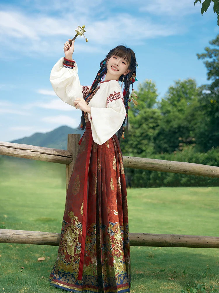 "雪原花-盗墓笔记联名" Modern-Style Hanfu Set