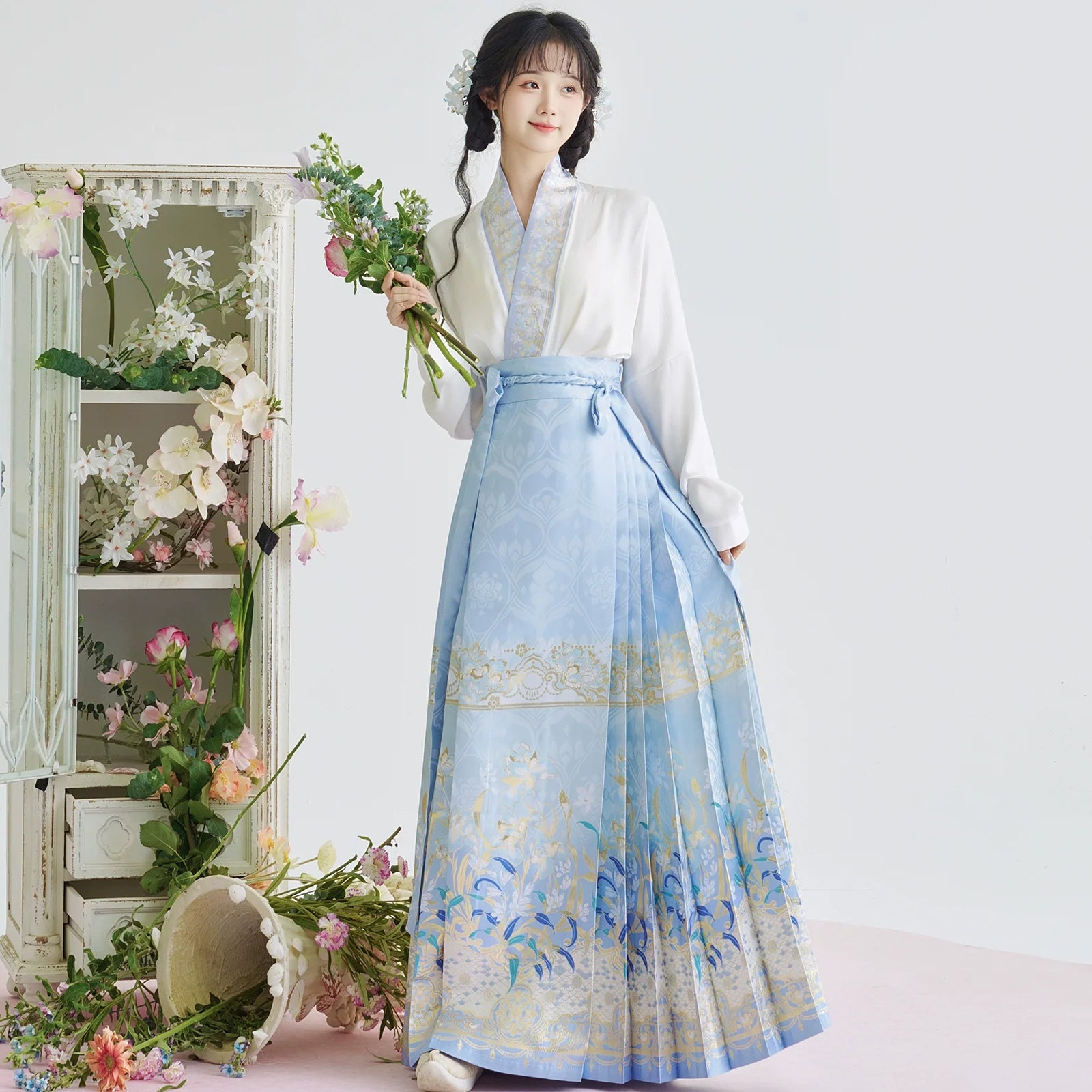 "鸢尾" Ming Dynasty Hanfu Set