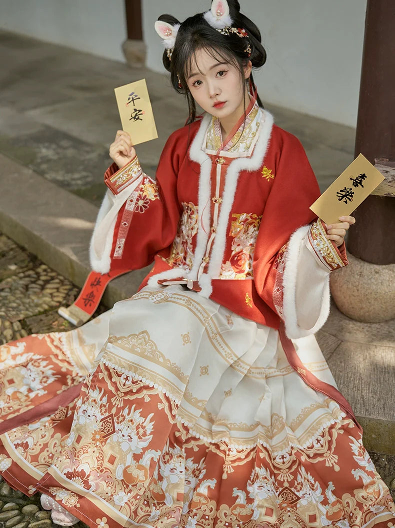 "祥龙纳福"Ming-Dynasty Hanfu Set