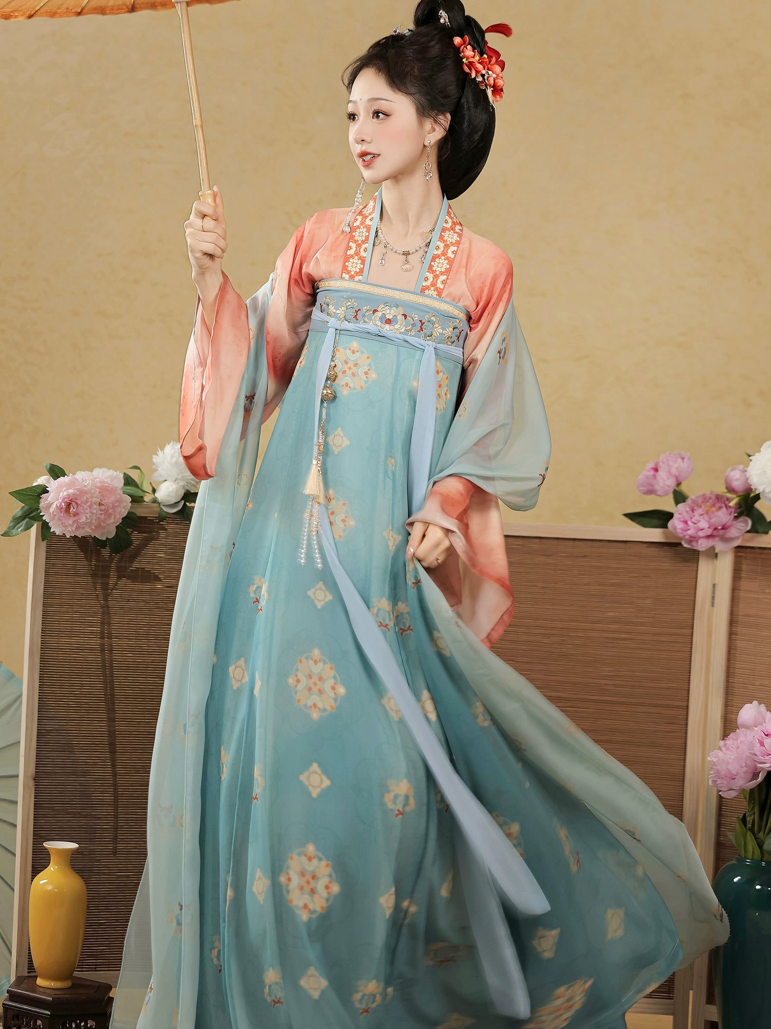 KINGDOM'S FINEST BLOOM TANG DYNASTY HANFU