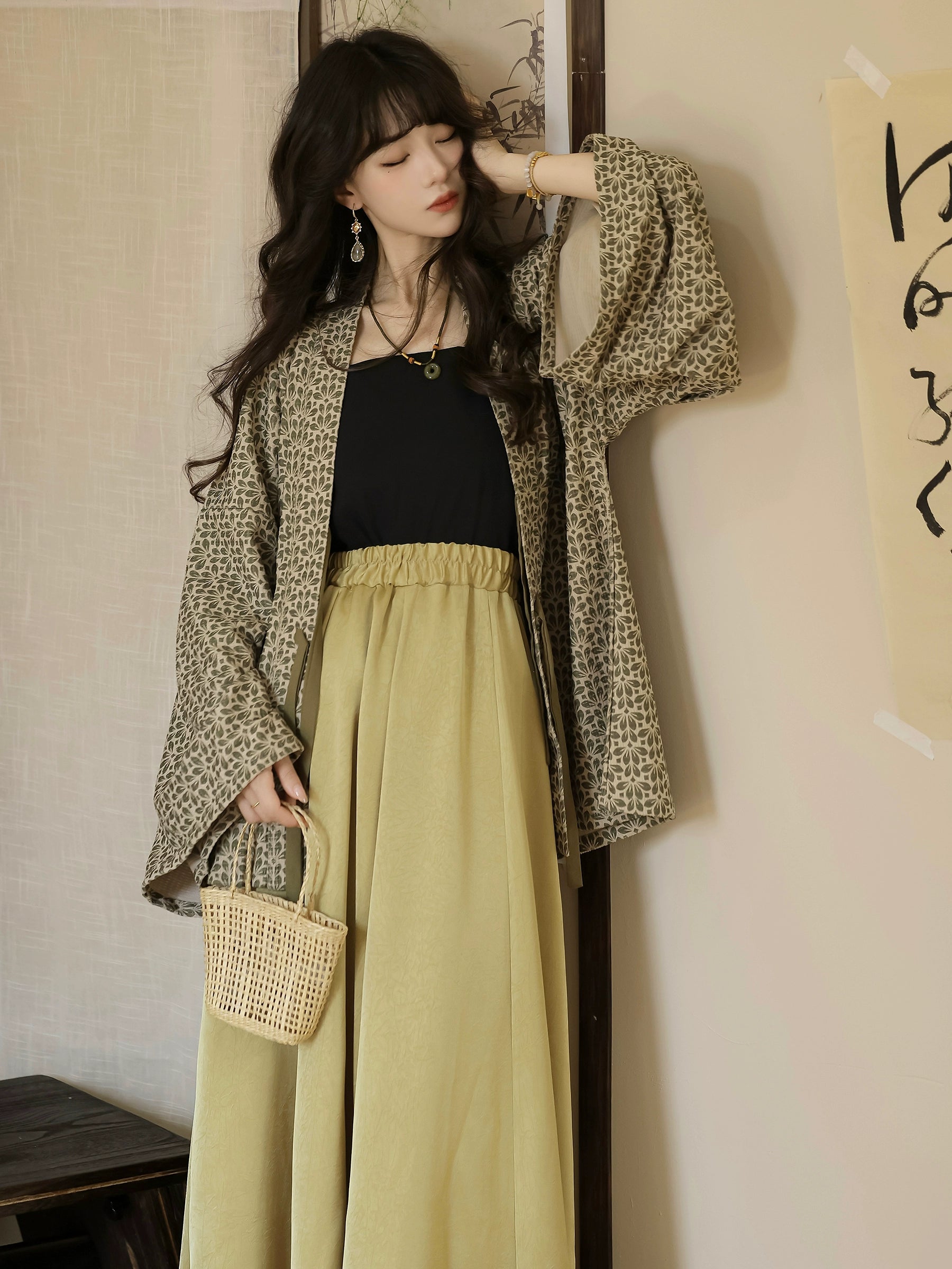 ORIENTAL RADIANCE JIN DYNASTY HANFU