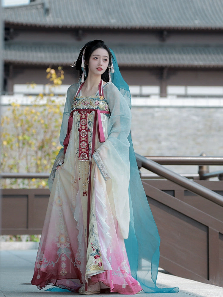 "渥丹重峦" Gradient Printed Tang-dynasty Hanfu