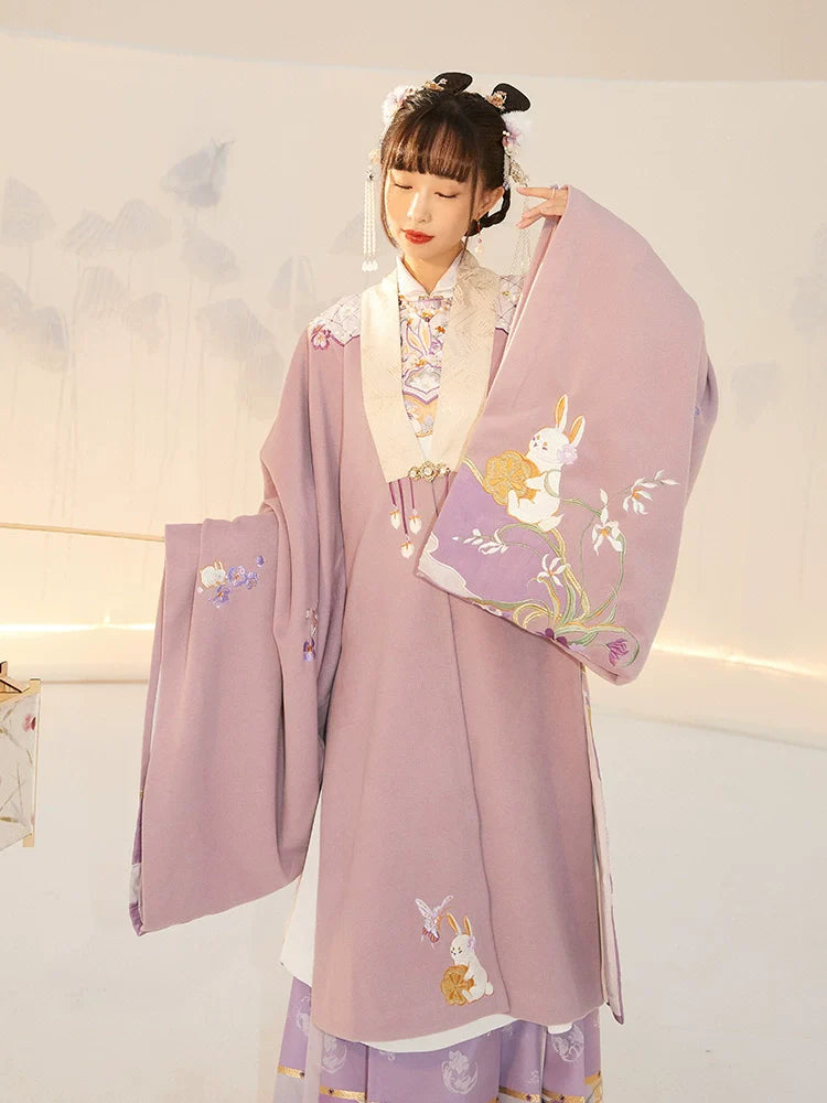 "玉兔少女" Modern-style Hanfu Pifeng