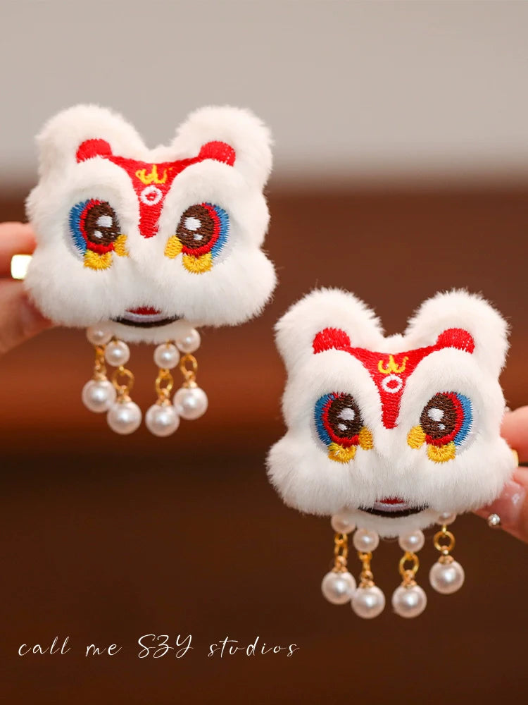 Dragon Year Lion Dance Tassel Hair Clip