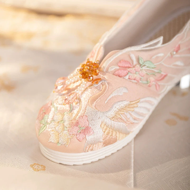 Embroidered Pearl Tassels Flat Shoes