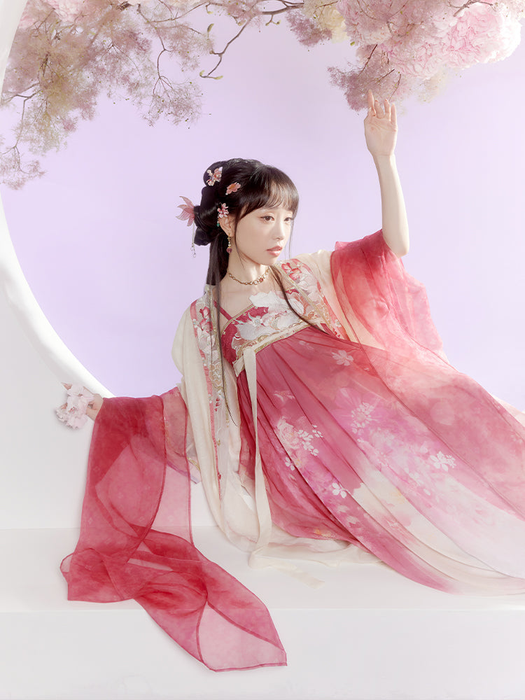 "双生莲" Embroidered Hanfu Two Piece Set