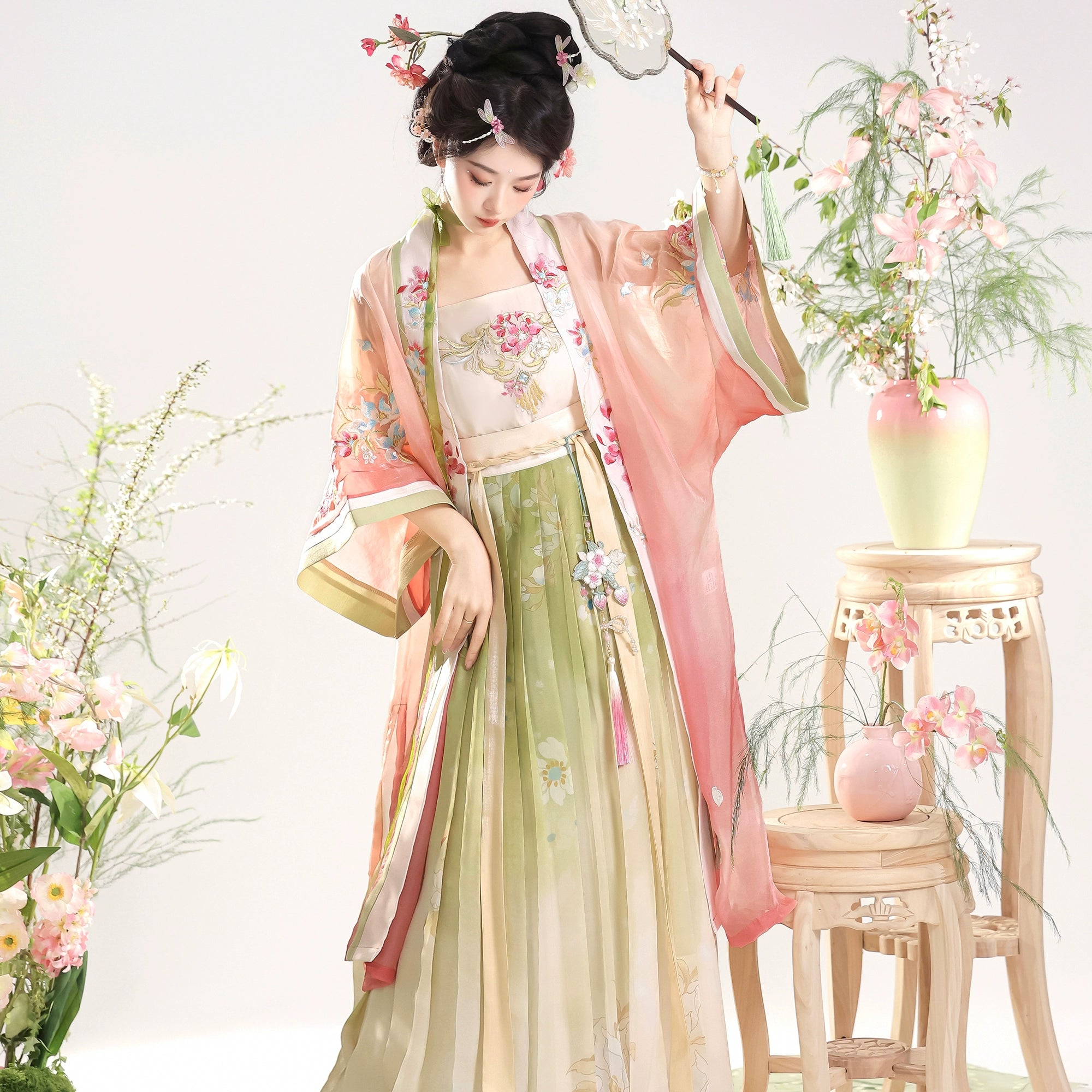 VERNAL SPRIGS SONG DYNASTY HANFU
