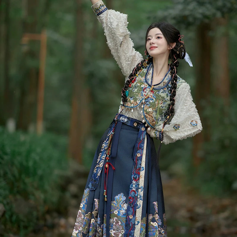 "蛇沼鬼城-盗墓笔记联名" Modern Hanfu Set