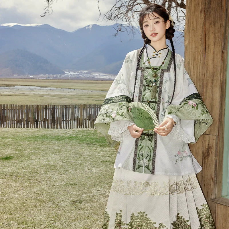 “知春有兔”Modern-style Hanfu Set