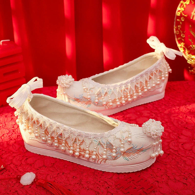 Embroidered Pointed Toe Hanfu Shoes