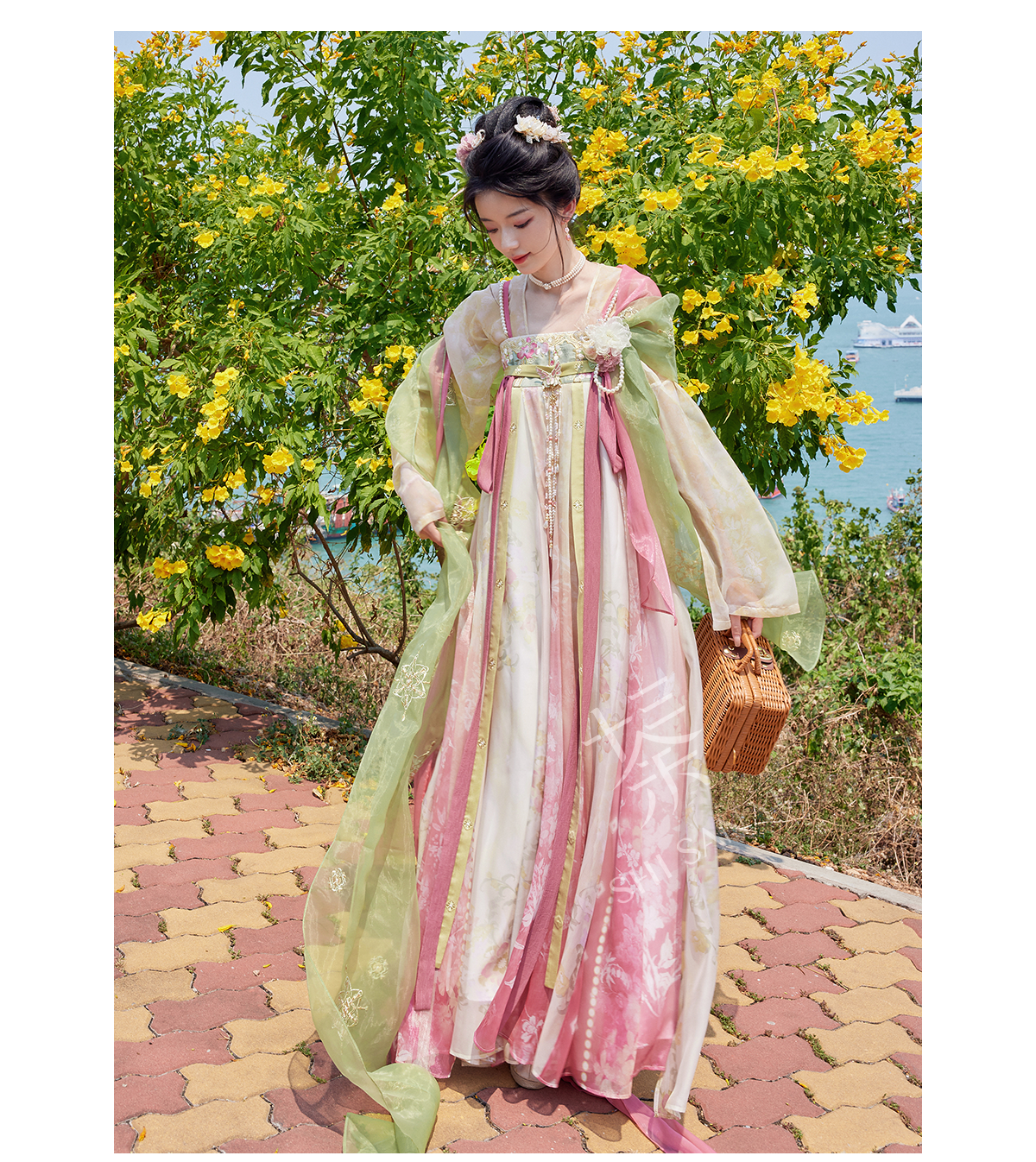 "佩玉春风" Hanfu Silk Cape & Accessories