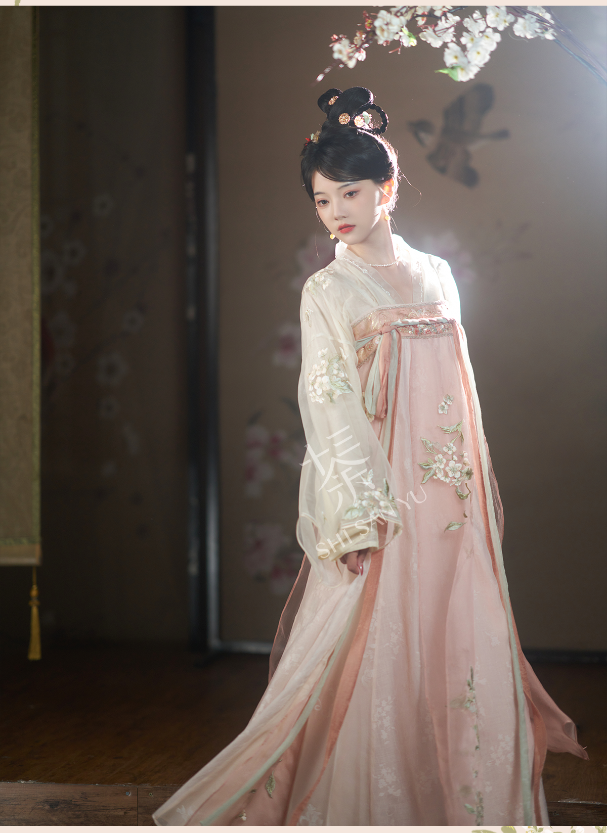 "相思笺" Tang-style Modern Hanfu