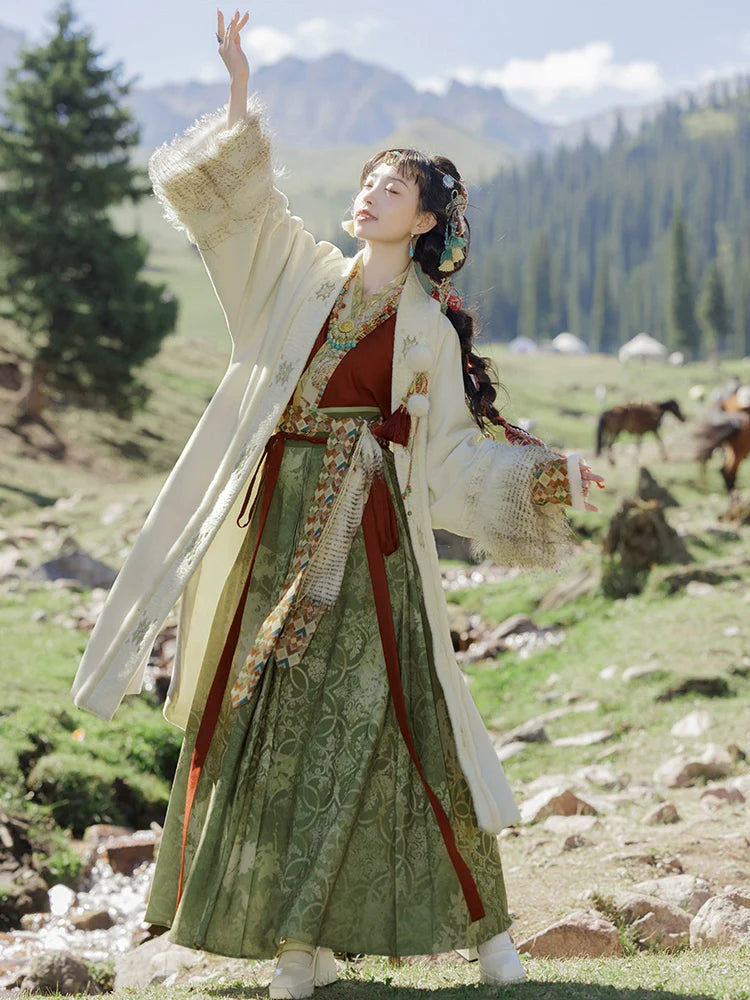 "赤焰苍雪" Modern Hanfu Set