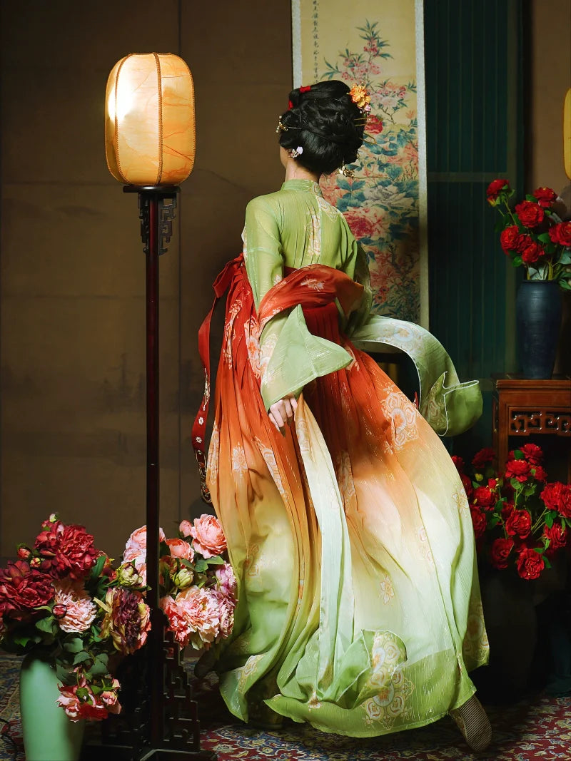 "胭脂"Tang-Dynasty Hanfu Set