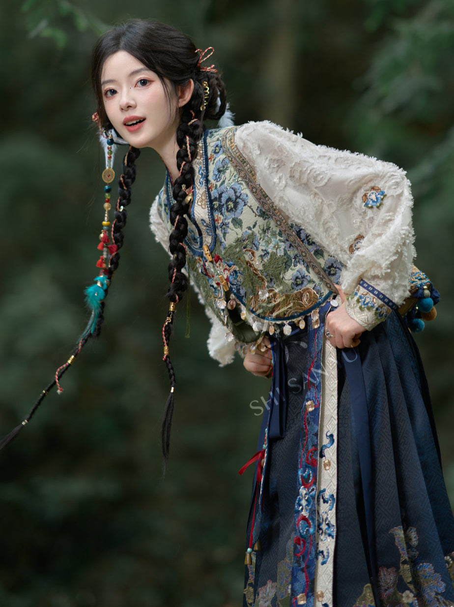 "蛇沼鬼城-盗墓笔记联名" Modern Hanfu Set